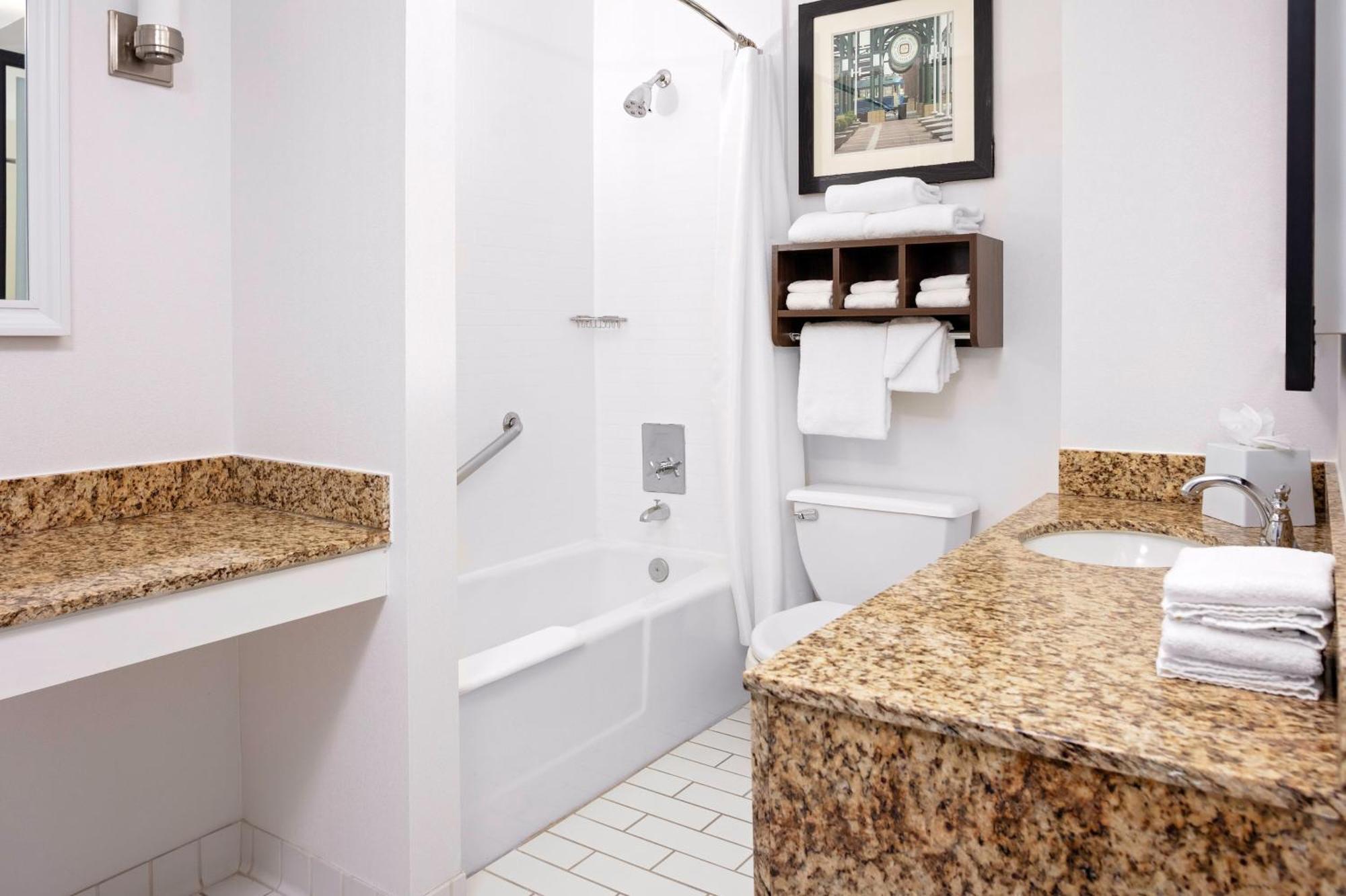 Four Points By Sheraton Memphis East Екстериор снимка