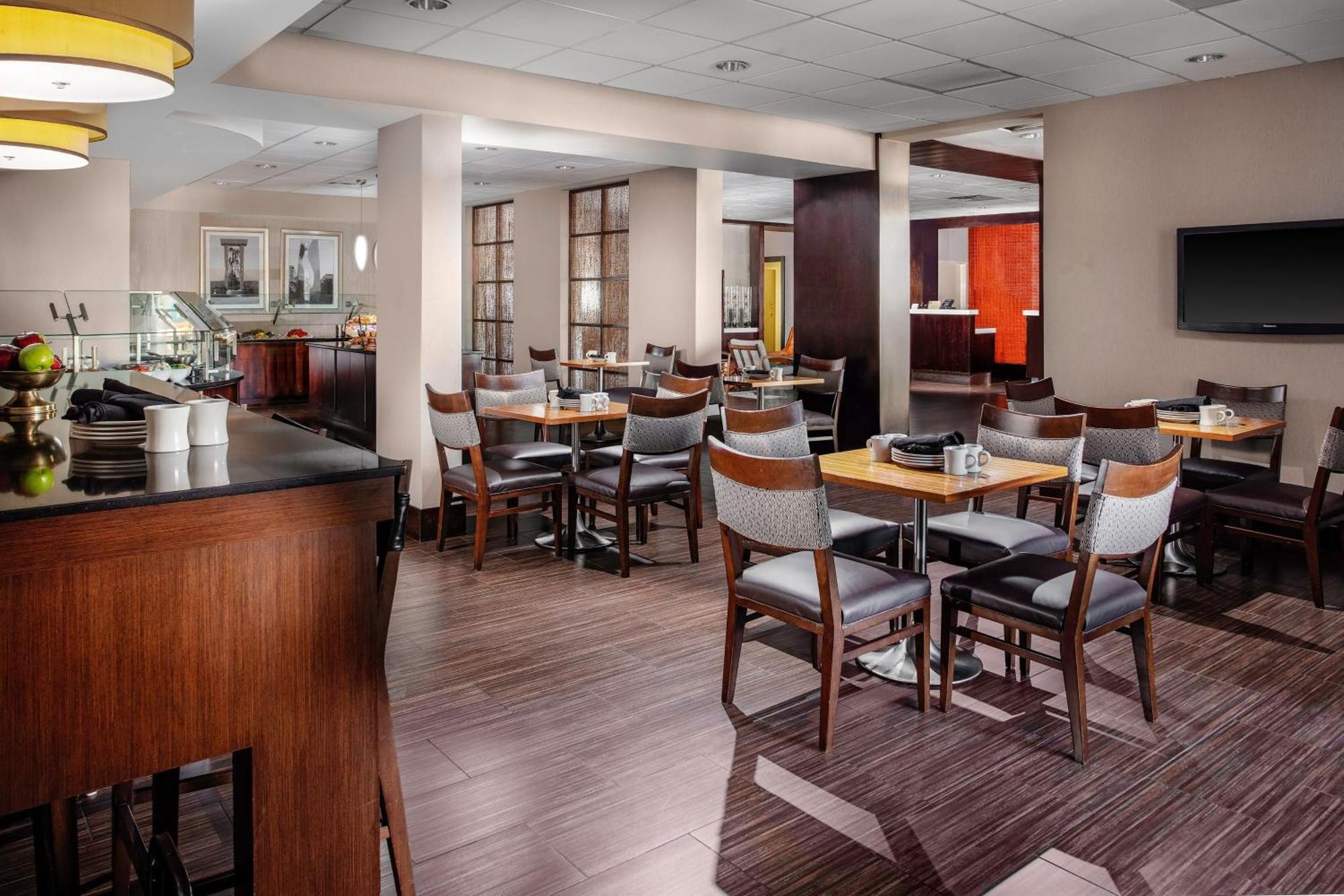 Four Points By Sheraton Memphis East Екстериор снимка